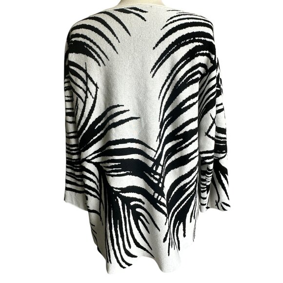 Zebra Print Sweater Scoop Neck Large 3/4 Batwing Sleeve Lightweight Rounded Hem - Picture 5 of 9